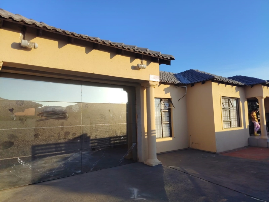 3 Bedroom Property for Sale in Tlhabane West North West